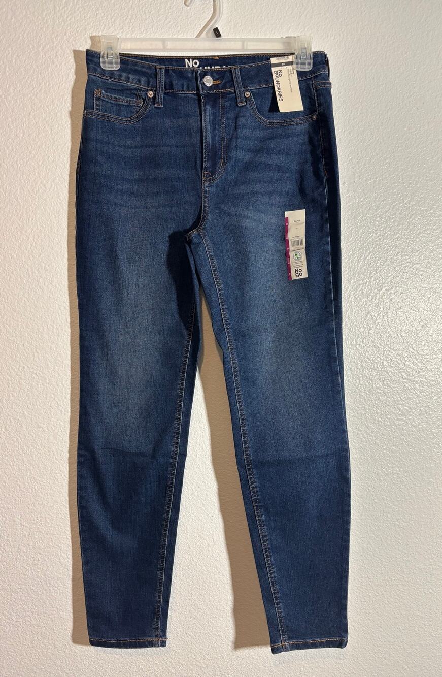 No Boundaries NWT Women's Size 10 Skinny High Rise Dark Wash Fitted Blue Jeans